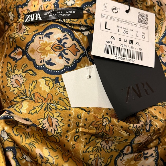 NWT Size Large Zara Satin Floral Blouse - Picture 7 of 7